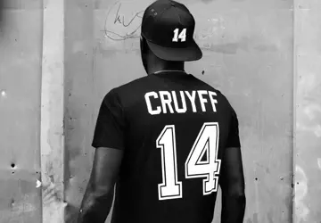 cruyff-classics-t-shirts-nummer-14.png