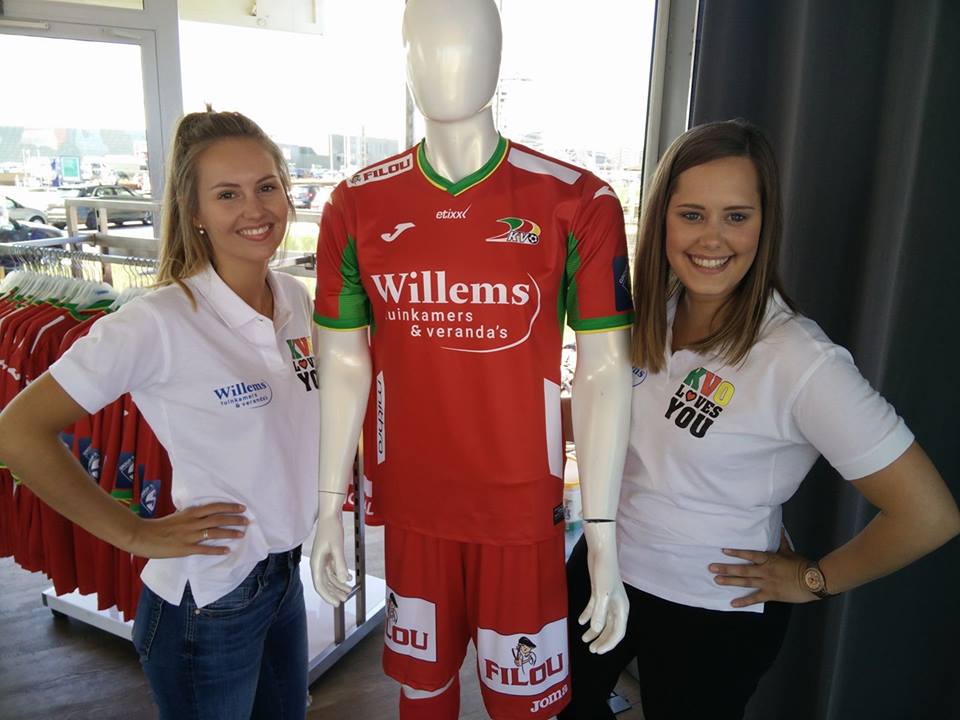 kv-oostende-voetbalshirts-2017-2018.jpg