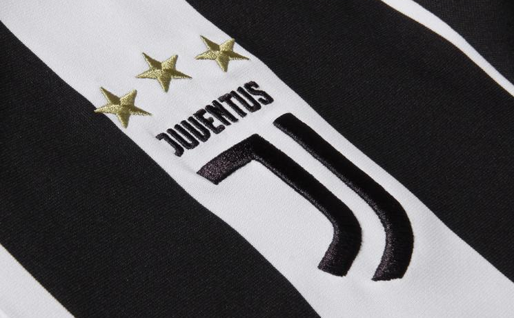 juve-shirt-badge.png