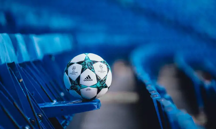 Officiële adidas Champions League wedstrijd voetbal 2017-2018