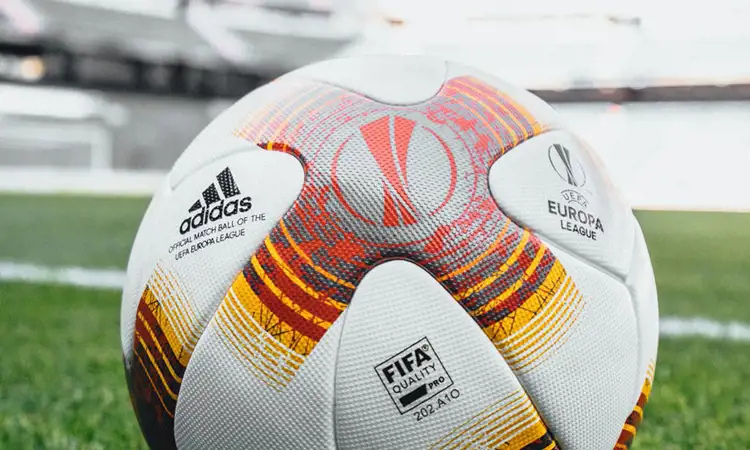 Officiële adidas Europa League 2017-2018 wedstrijd voetbal