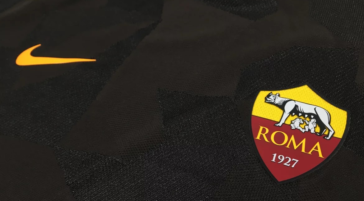 as-roma-3e-shirt-2017-2018.png