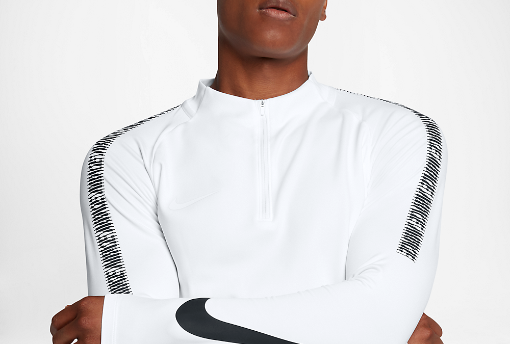 Nike lanceert strak voetbal trainingspak voor 2017-2018