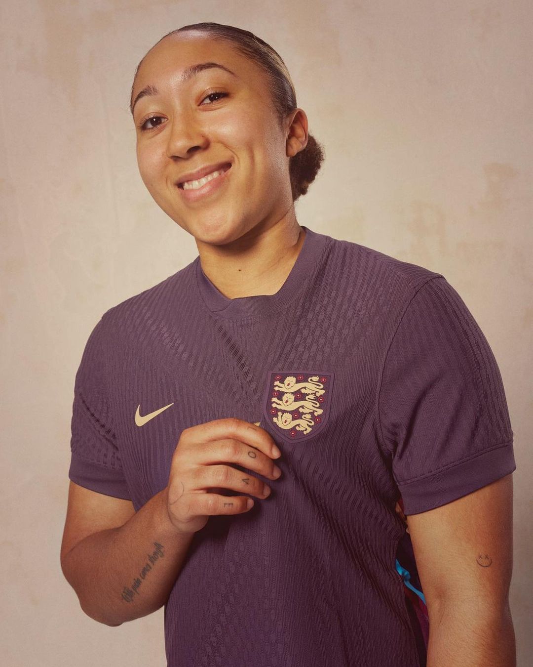 Engeland EK 2024 uitshirt is paars! 