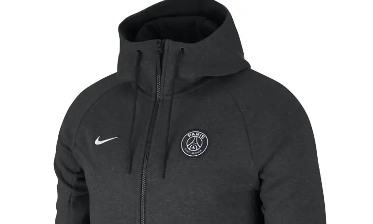 Nike lanceert zwart tech fleece trainingspak voor Paris Saint Germain