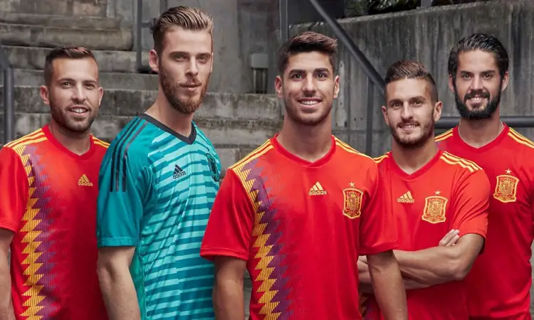 Spanje WK-voetbalshirt 2018 veroorzaakt onrust en uitstel 
