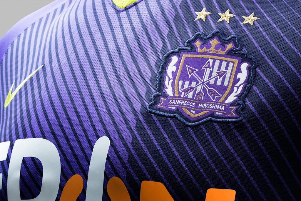 sanfrecce-hiroshima-thuis-shirt-2018.jpg