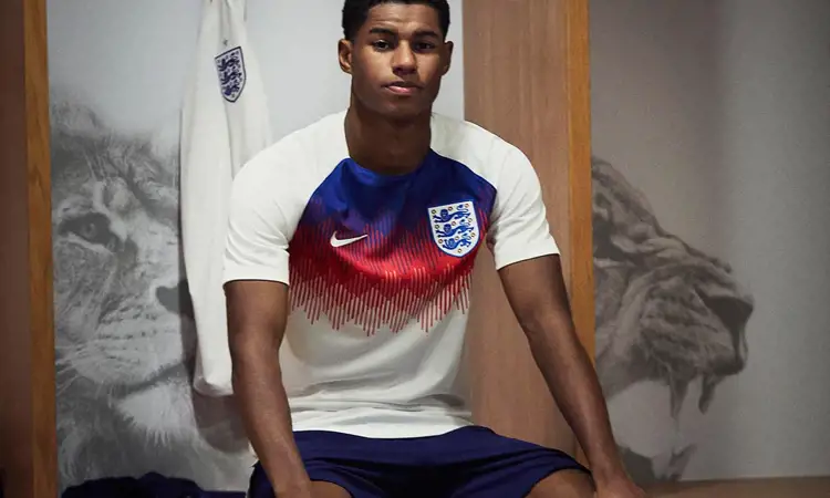 Nike lanceert geweldig retro Engeland warming-up shirt voor 2018-2019