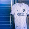 San-Jose-Earthquakes-2018-uittenue.jpg