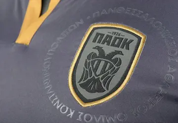 PAOK-Saloniki-headliner-voetbalshirt.jpg