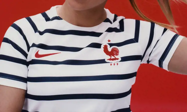 Het Frankrijk WK 2018 warming-up shirt is een ode aan de historie en Franse fashion
