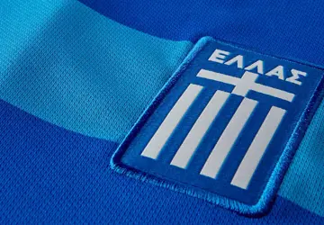 griekenland-voetbalshirts-2018-2019.jpg