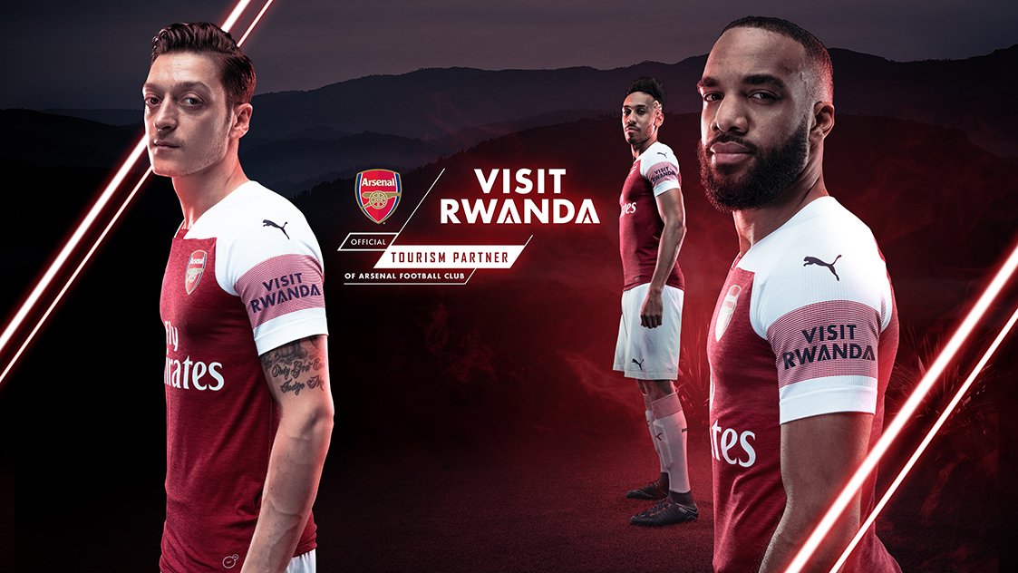 VISIT RWANDA op linkermouw Arsenal voetbalshirt vanaf 2018-2019