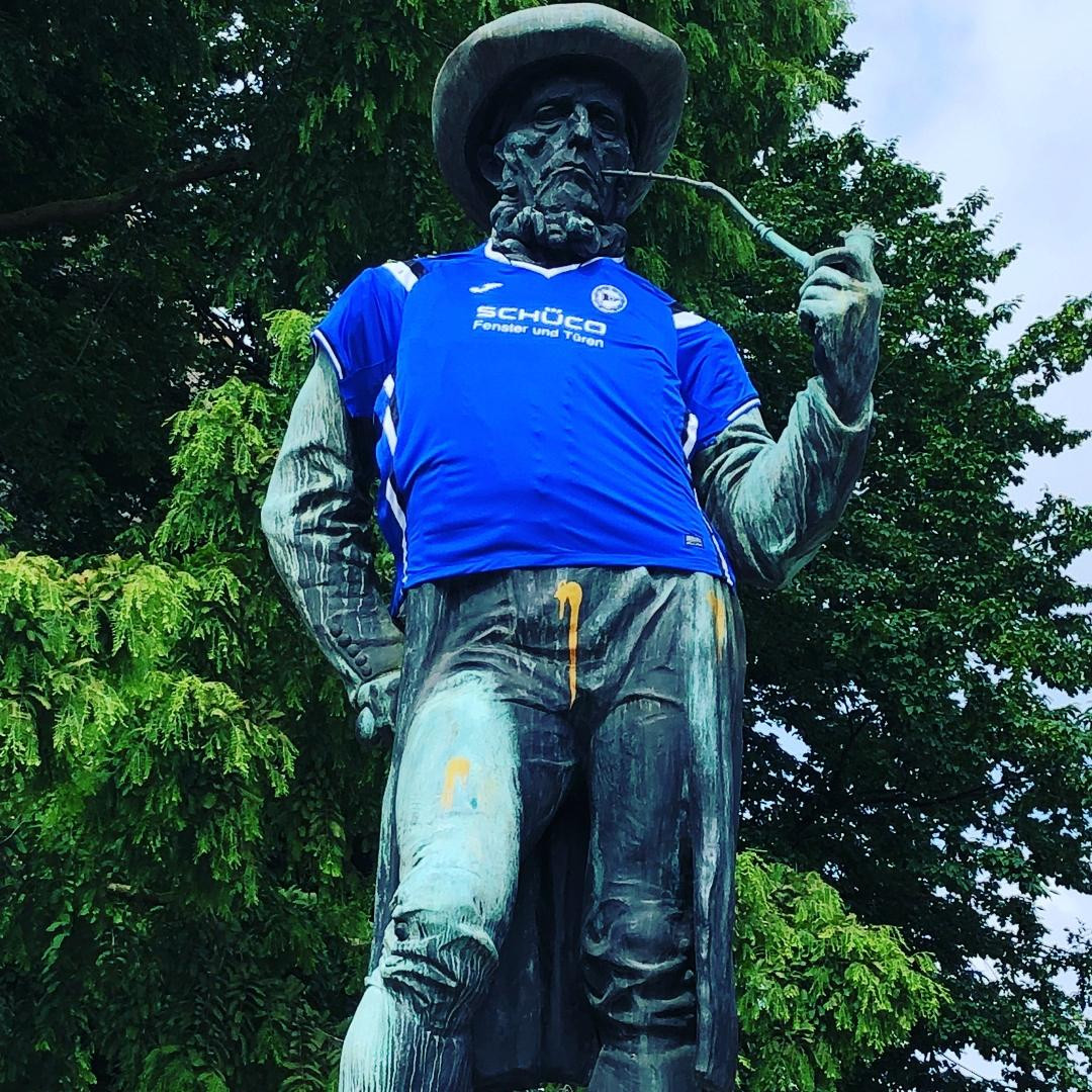 Arminia Bielefeld voetbalshirts 2018-2019