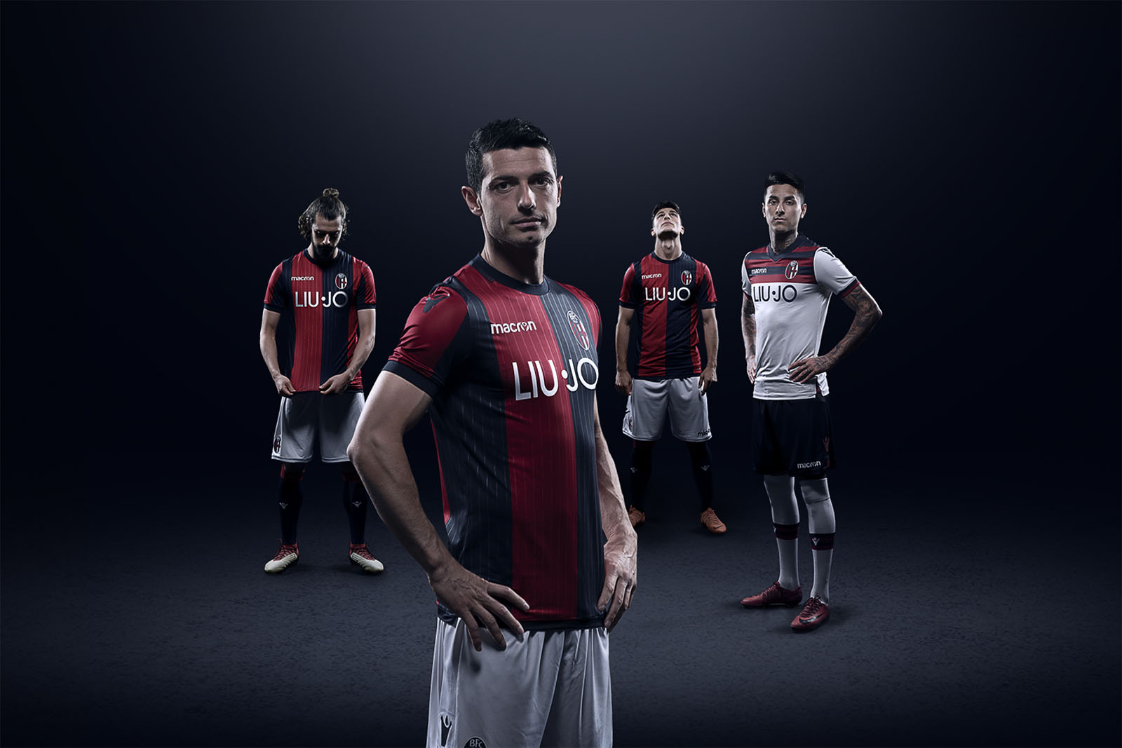 bologna-voetbalshirts-2018-2019.jpg