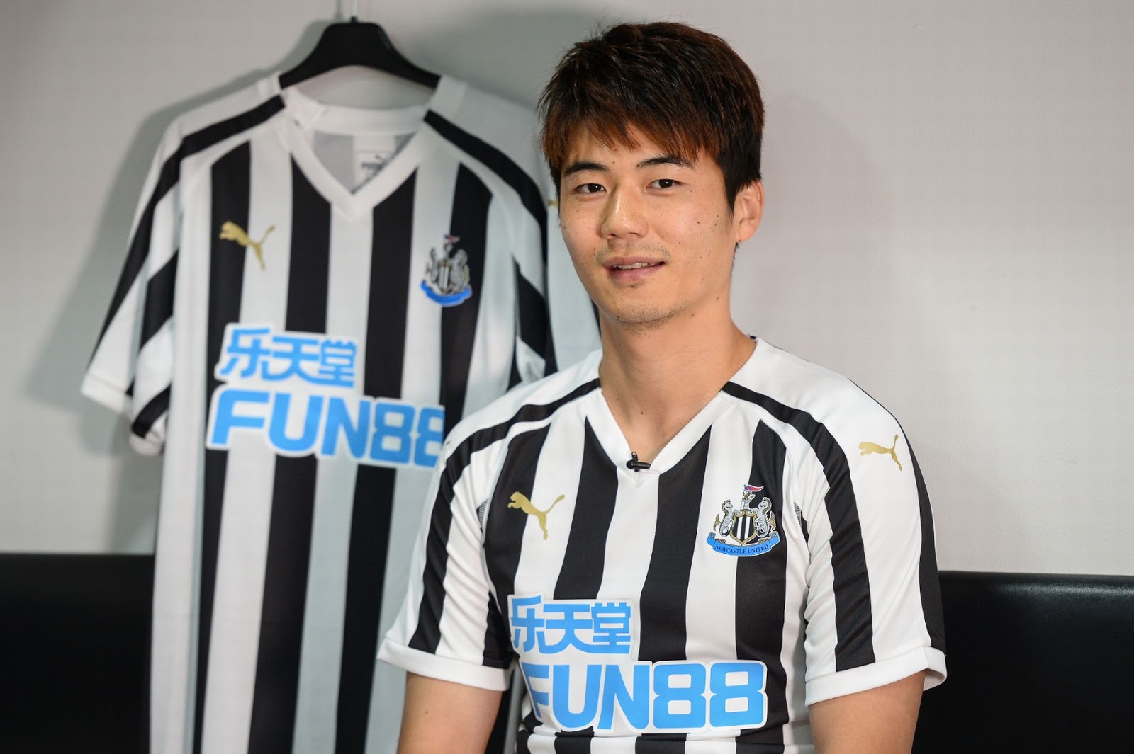 newcastle-united-thuisshirt-2018-2019.jpg
