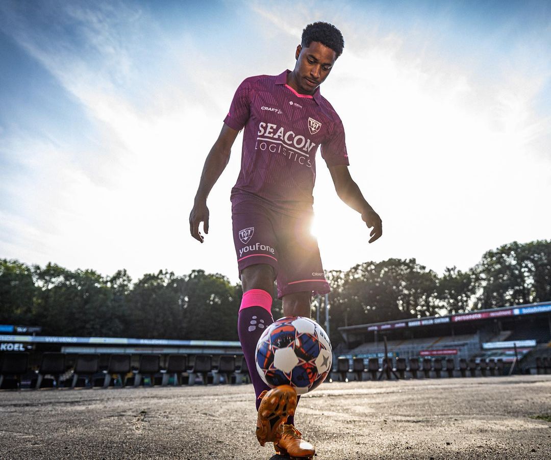 VVV-Venlo voetbalshirts 2023-2024