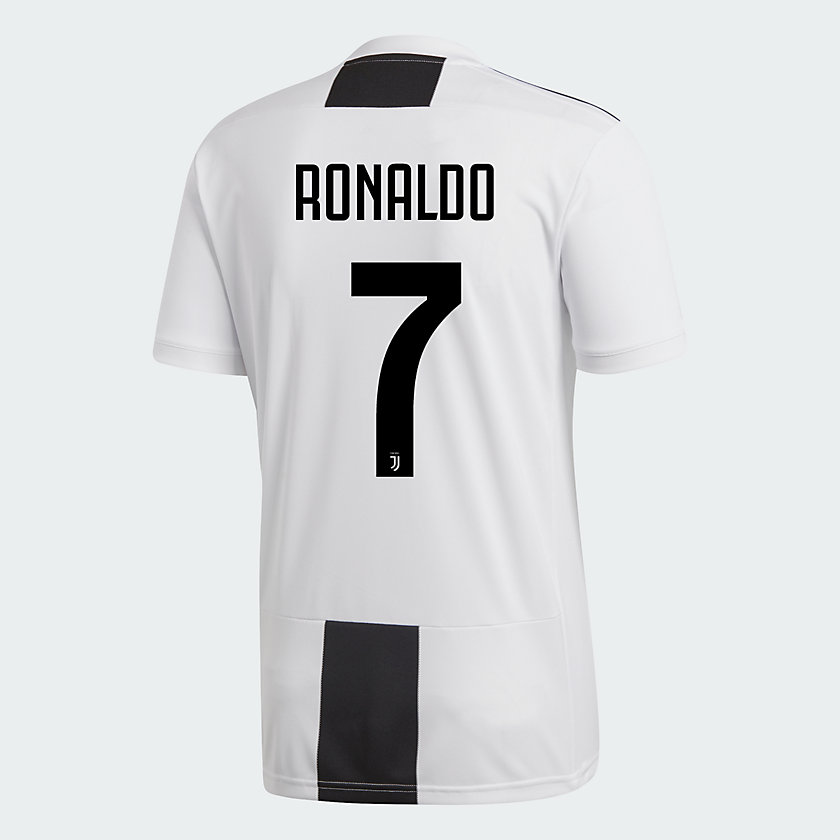 Briesje Aantrekkelijk zijn aantrekkelijk kiezen Het Juventus Ronaldo voetbalshirt en tenue - Voetbalshirts.com
