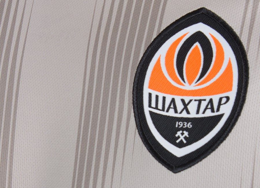 shakhtar-donetsk-uit-shirt-2018-2019.jpg