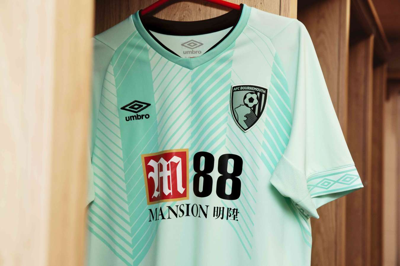 bournemouth-3e-shirt-2018-2019.jpg