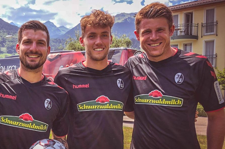 freiburg-uit-shirt-2018-2019.jpg
