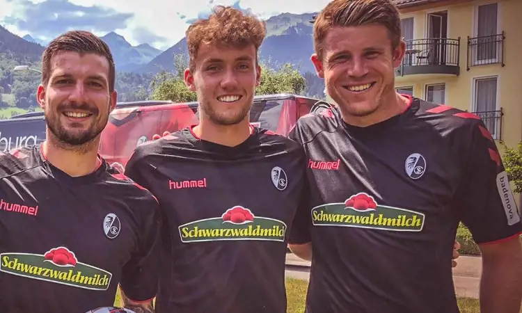 SC Freiburg uitshirt en 3e shirt 2018-2019