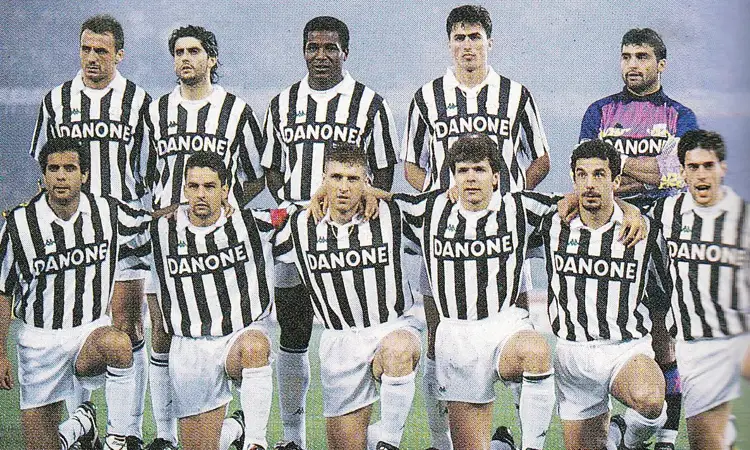 Het Juventus voetbalshirt van 1992-1993