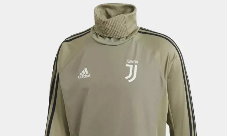 Het gouden Juventus winter trainingspak 2018-2019