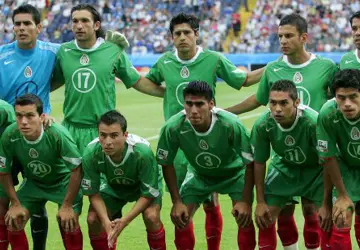 Mexico_voetbalshirts_2011_2012.jpg