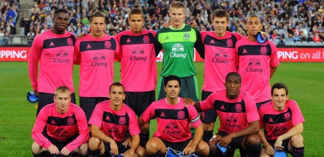 Everton_uitshirt_2011_2012.jpg