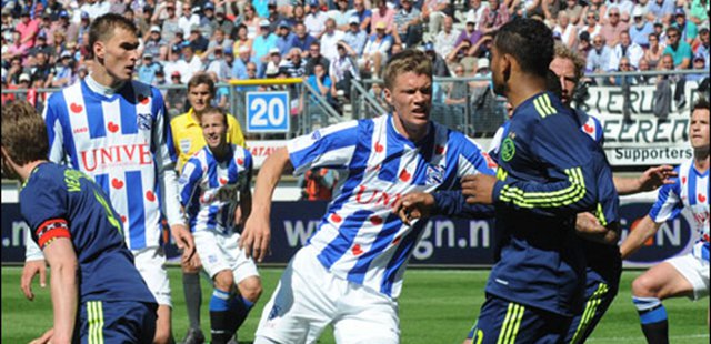 SC_Heerenveen_thuisshirt.jpg