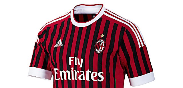 AC_Milan_voetbalshirt_2012(1).jpg