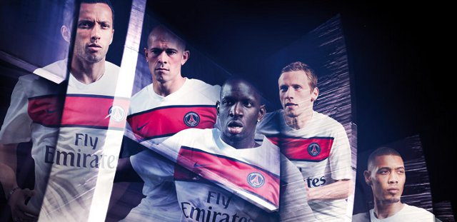 Paris_Saint_Germain_uitshirt_2011_2012(1).jpg