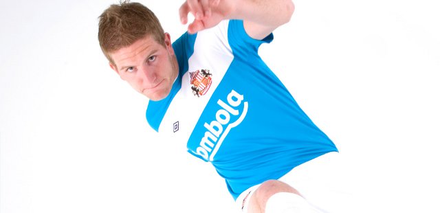 Sunderland_uitshirt_2011_2012(1).jpg