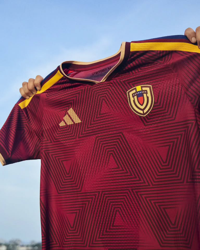 Venezuela thuisshirt 2026-2027 bevat geometrisch patroon