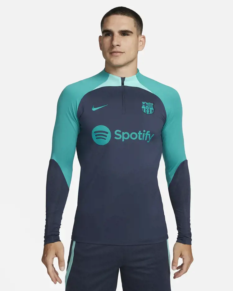 Dit is het FC Barcelona Champions League trainingspak 2023-2024