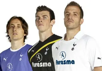 Tottenham_Hotspur_thuisshirt_2011_2012(2).jpg