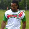 Suriname_voetbalshirts_2011_2012.jpg