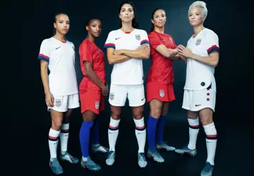 verenigde-staten-voetbalshirts-vrouwen-2019-2020.jpg
