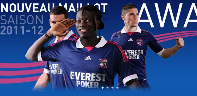 Olympique_Lyon_uitshirt_2011_2012(1).jpg