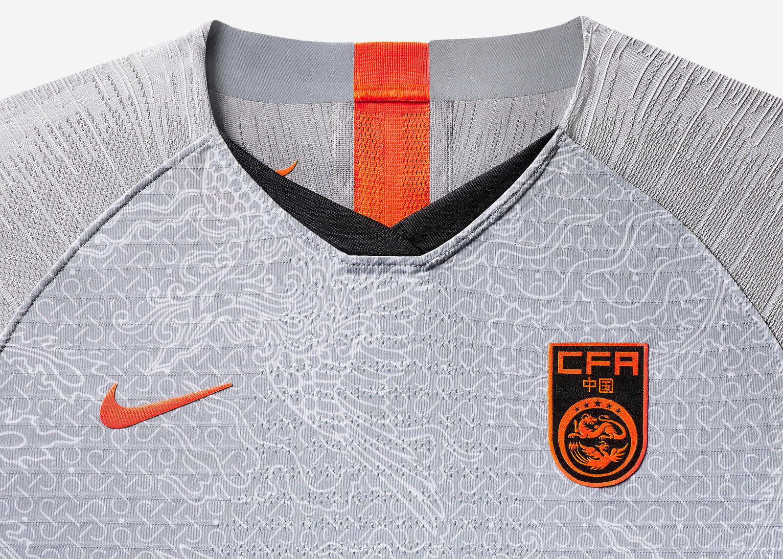 china-uitshirt-vrouwen-2019-2021-b.jpg