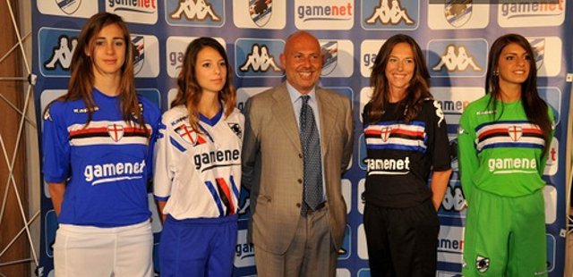 Sampdoria_voetbalshirts_2011_2012.jpg