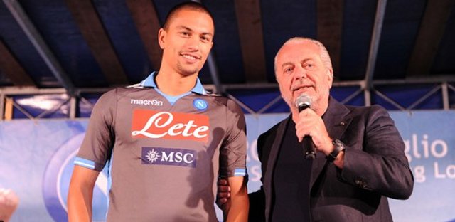 Napoli_uitshirtje_2011_2012.jpg