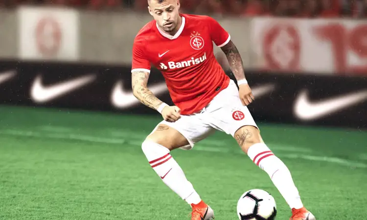 Internacional voetbalshirts 2019-2020