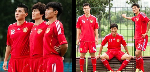 China_voetbalshirts_2011_2012.jpg