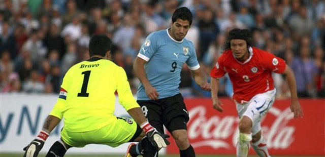 Uruguay_thuisshirt_2012_2013(1).jpg