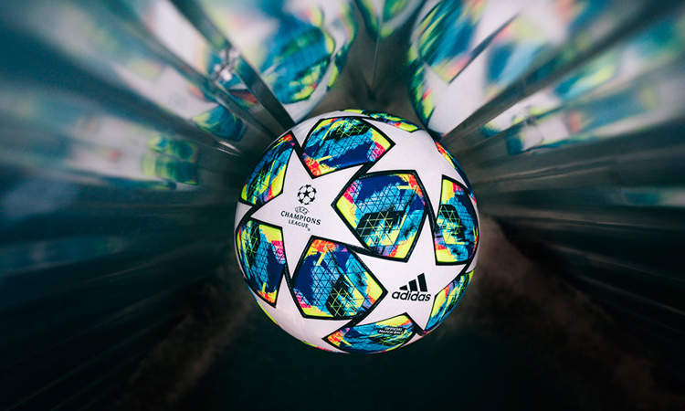 Terzijde Ontslag rand Officiële Champions League wedstrijdbal 2019-2020 - Voetbalshirts.com