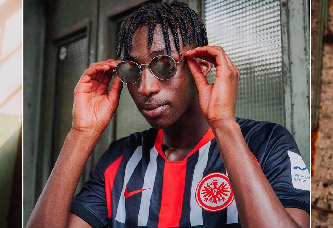 eintracht-frankfurt-tenue-2019-2020.jpg