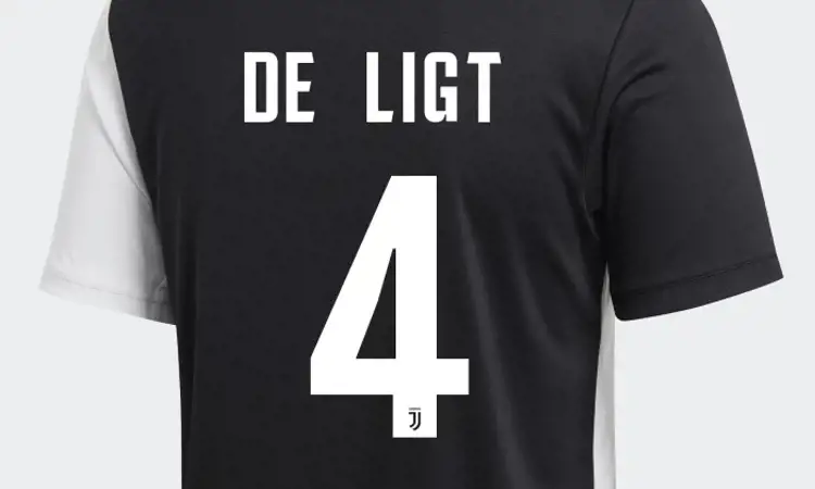 Het Juventus voetbalshirt van Matthijs de Ligt