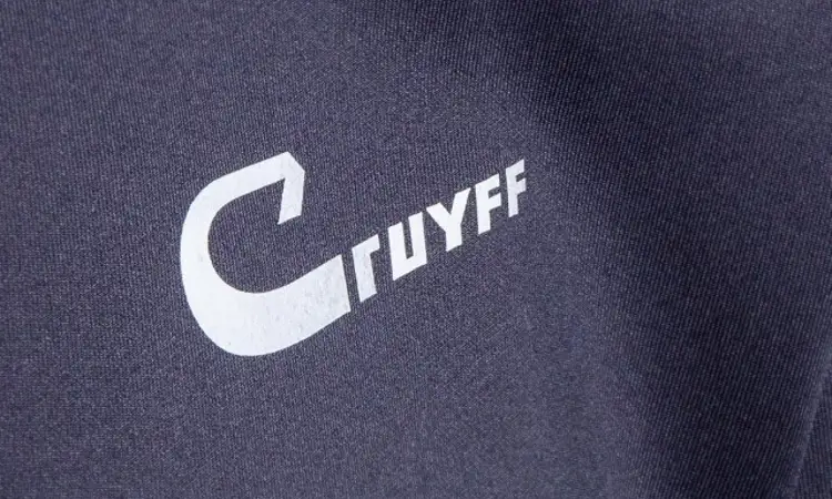 Het Cruyff Jacobo trainingspak in verschillende kleuren